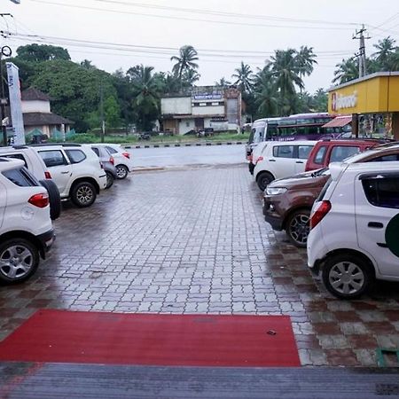 Mandara Residency Hotel Kaup Exterior photo