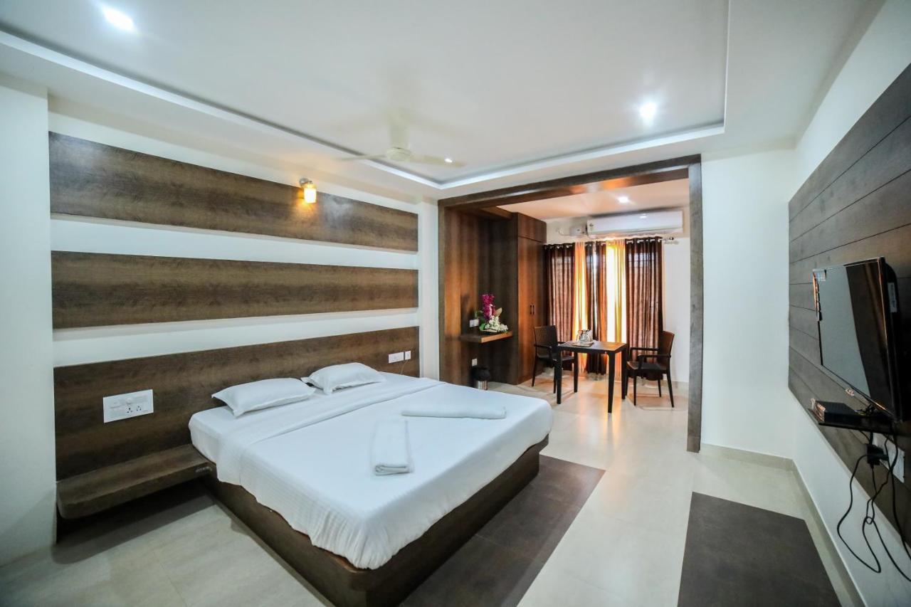 Mandara Residency Hotel Kaup Exterior photo